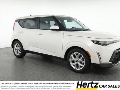 Used 2025 Kia Soul LX w/ LX Technology Package
