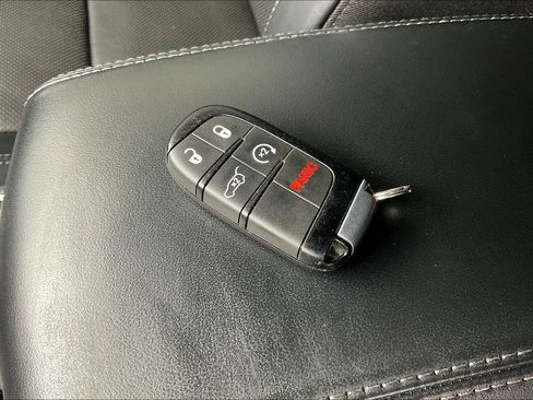 Used 2019 Dodge Durango R/T w/ Blacktop Package image 36