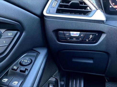 Used 2019 BMW 330i Sedan w/ Convenience Package image 14