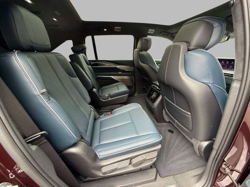Used 2025 Cadillac Escalade IQ Luxury 2 w/ LPO, Premium Carpet Package AWD/4WD image 16