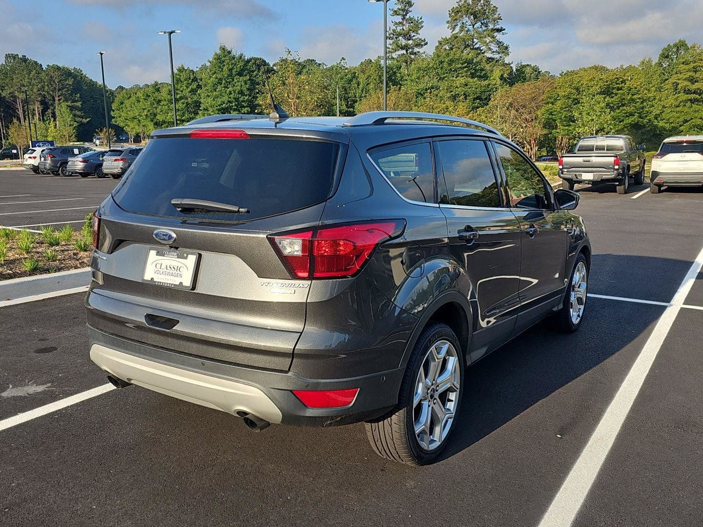 Used 2019 Ford Escape Titanium FWD image 6