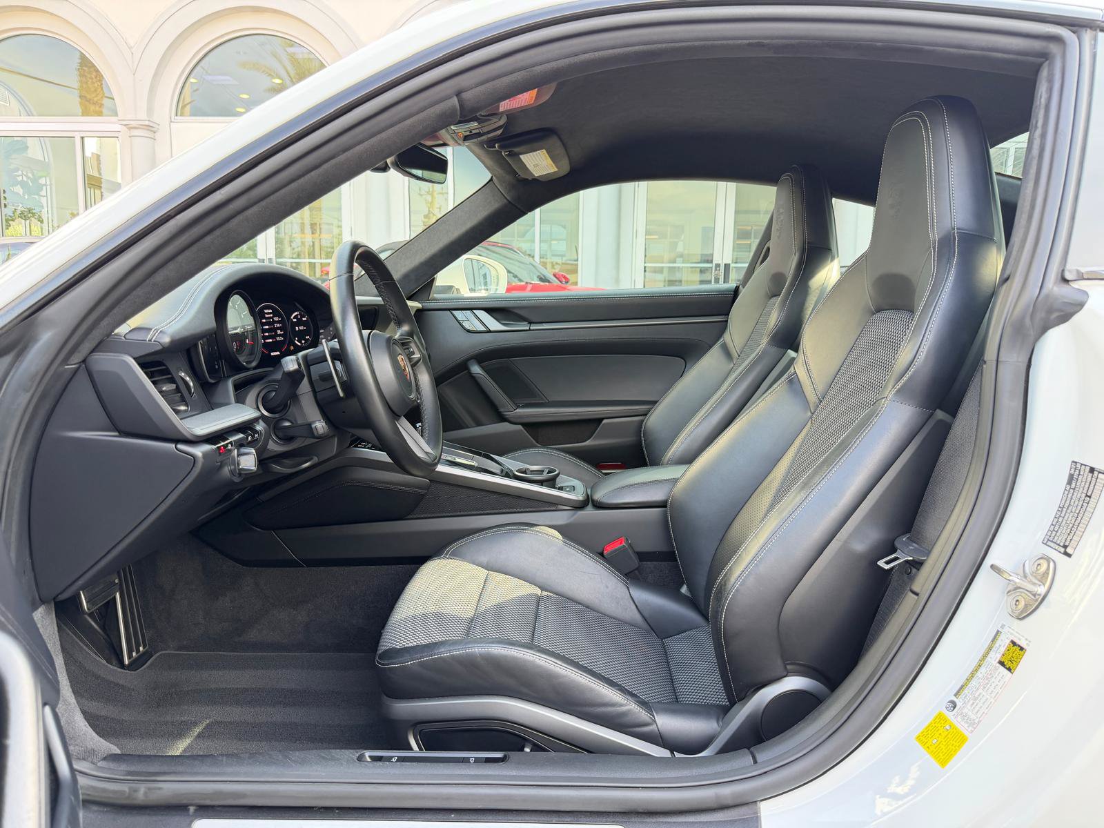Used 2021 Porsche 911 Carrera RWD image 31