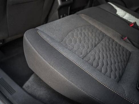 Used 2018 Chevrolet Equinox LT w/ Sun & Infotainment Package image 31