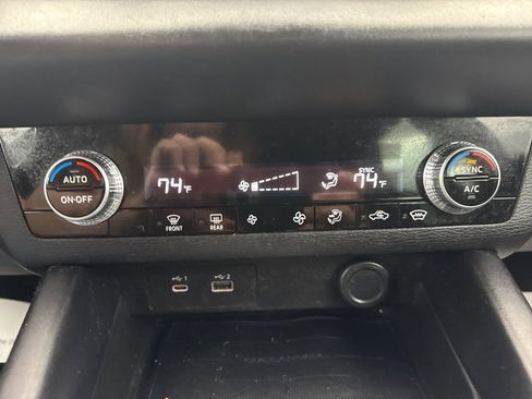 Used 2022 Mitsubishi Outlander ES image 24