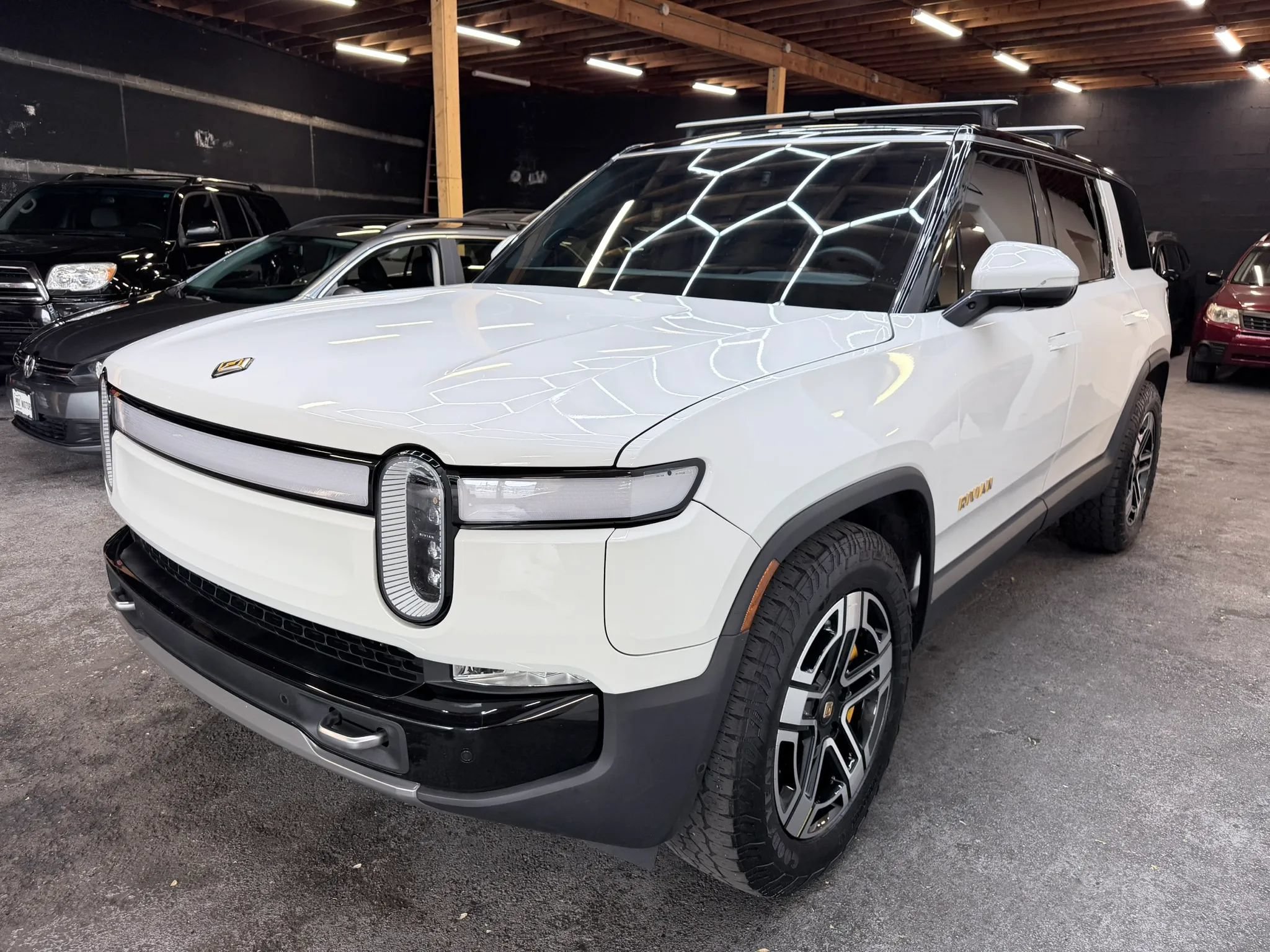Used 2022 Rivian R1S Launch Edition Quad AWD/4WD image 5