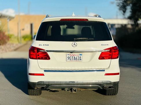 Used 2014 Mercedes-Benz GL 450 4MATIC w/ Lighting Package image 4