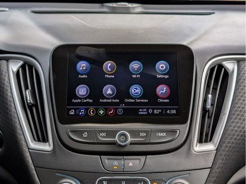 Used 2024 Chevrolet Malibu LT image 23