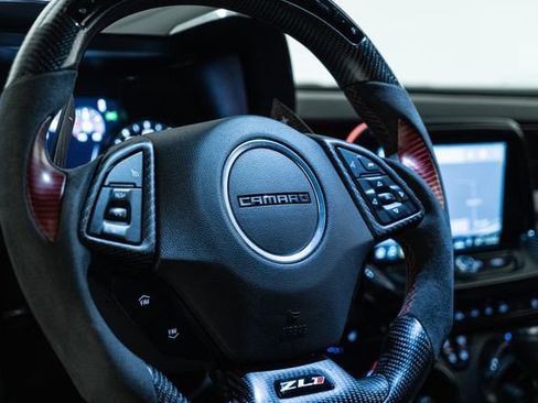 Used 2019 Chevrolet Camaro ZL1 image 23