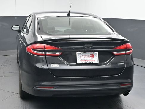Used 2018 Ford Fusion SE w/ Equipment Group 201A image 7