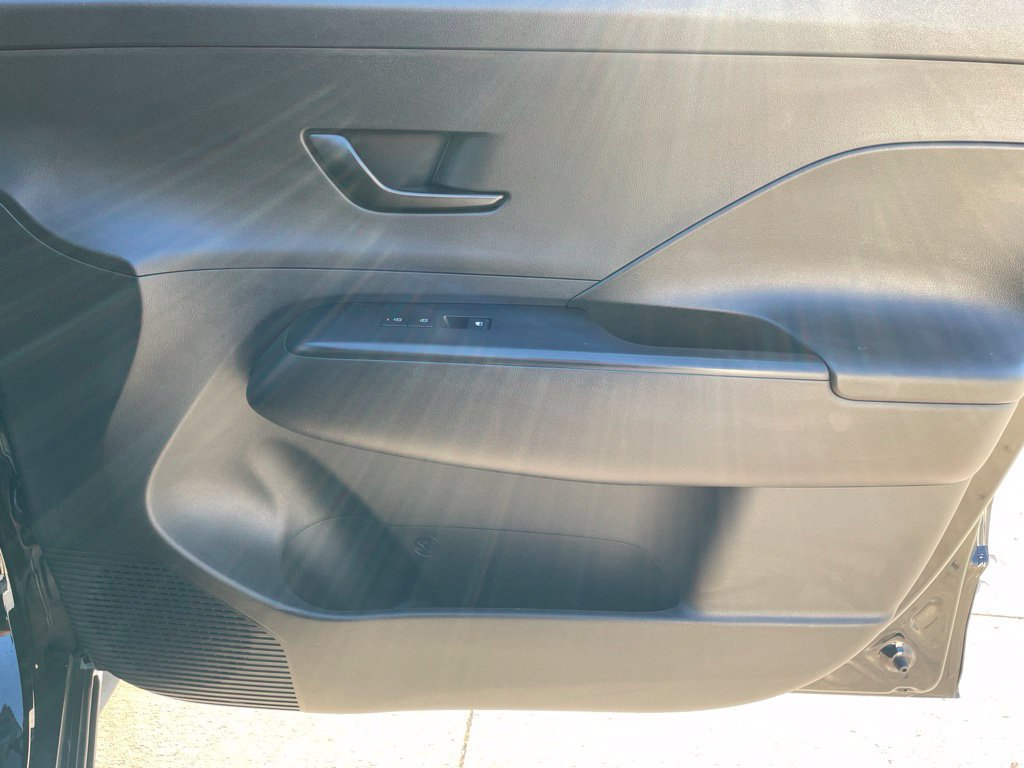 Used 2024 Hyundai Kona SEL w/ Convenience Package FWD image 28