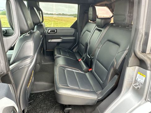 Used 2023 Ford Bronco Badlands image 20