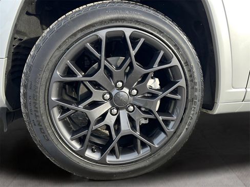 New 2025 Jeep Grand Cherokee L Summit image 7