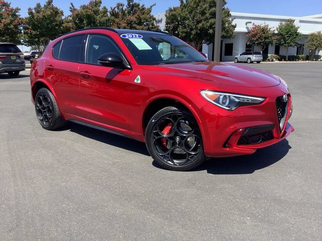 Used 2022 Alfa Romeo Stelvio Quadrifoglio w/ Active Assist Plus Package AWD/4WD image 2