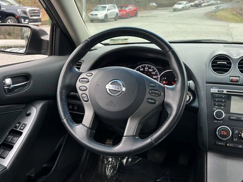 Used 2011 Nissan Altima 2.5 SL w/ 2.5SL Pkg image 14