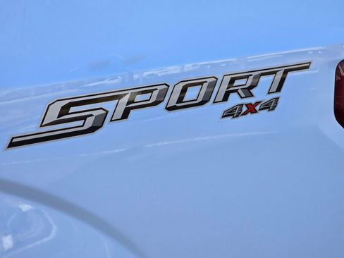 Used 2017 Ford F150 Lariat w/ Equipment Group 502A Luxury image 14