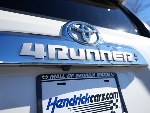 Used 2021 Toyota 4Runner Limited image 33