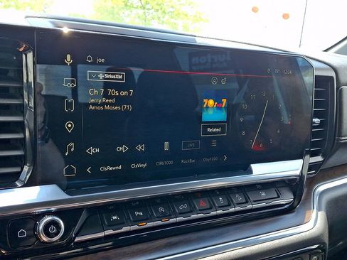 Used 2022 GMC Sierra 1500 Denali AWD/4WD image 17
