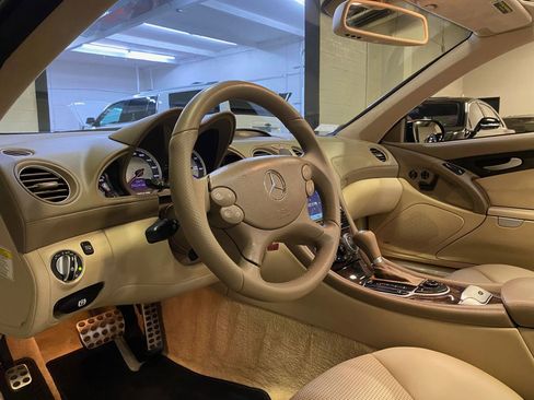 Used 2007 Mercedes-Benz SL 55 AMG image 13