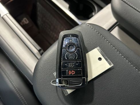 Certified 2025 Lincoln Navigator Reserve w/ Jet Appearance Package image 23