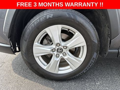 Used 2020 Toyota RAV4 XLE AWD/4WD image 34