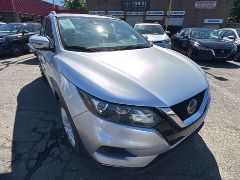 Used 2022 Nissan Rogue Sport SV AWD/4WD image 3