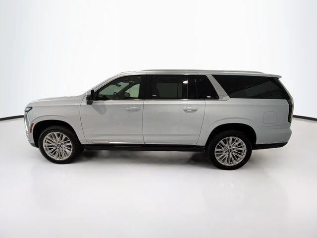 Certified 2026 Cadillac Escalade ESV Luxury AWD/4WD image 4