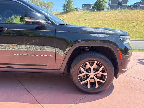 Used 2024 Jeep Grand Cherokee L Limited w/ Luxury Tech Group II AWD/4WD image 36