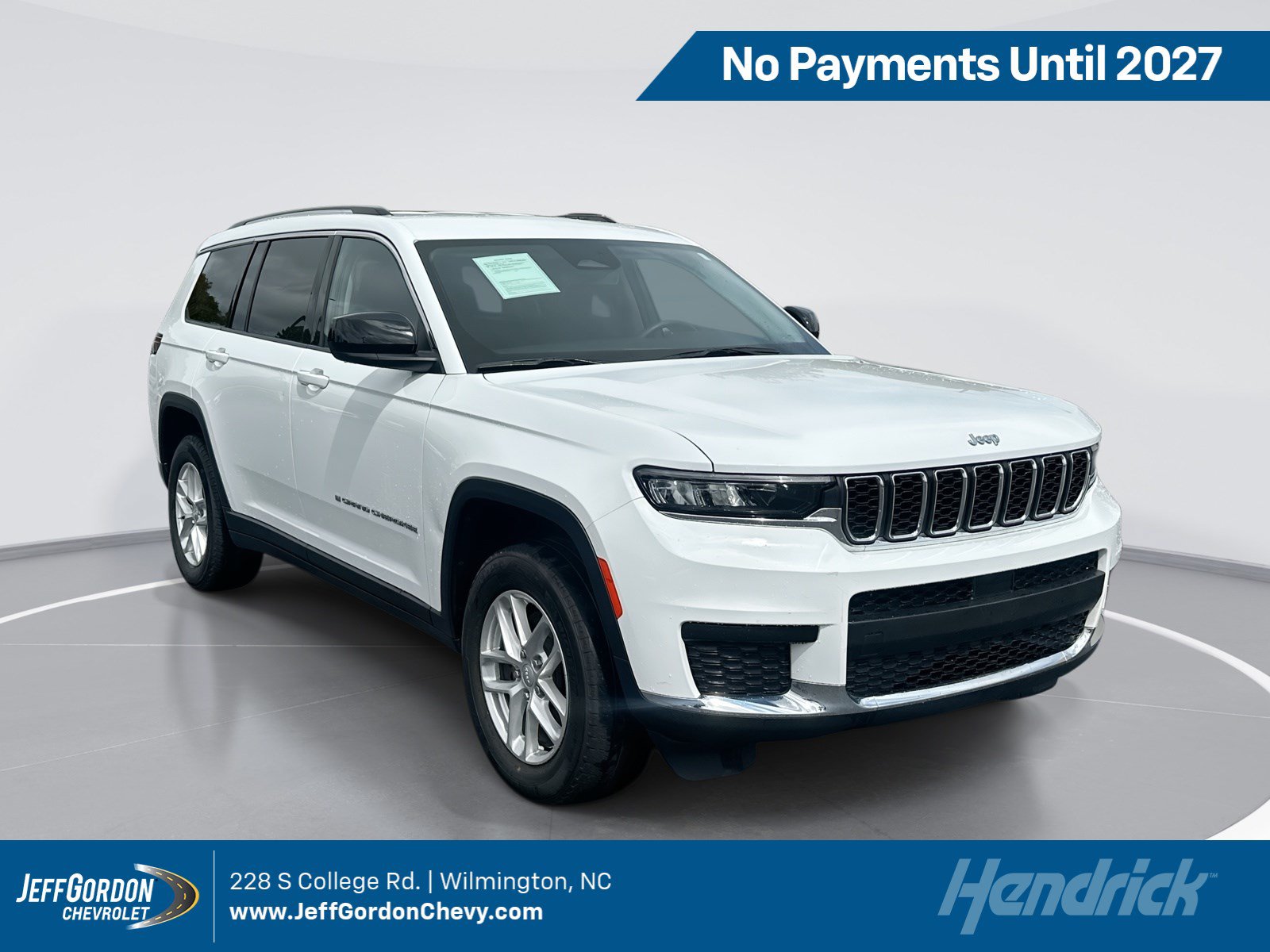 Used 2023 Jeep Grand Cherokee L Laredo AWD/4WD image 1