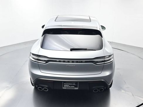 Certified 2025 Porsche Macan AWD/4WD image 40