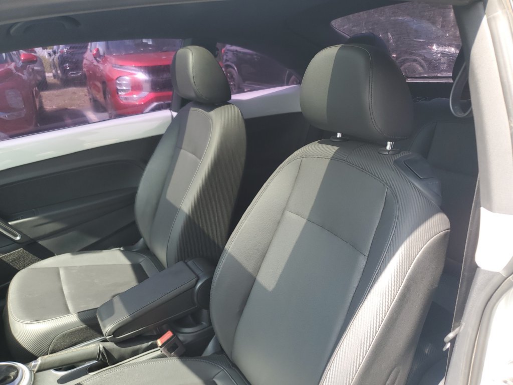 Used 2018 Volkswagen Beetle 2.0T SE FWD image 18