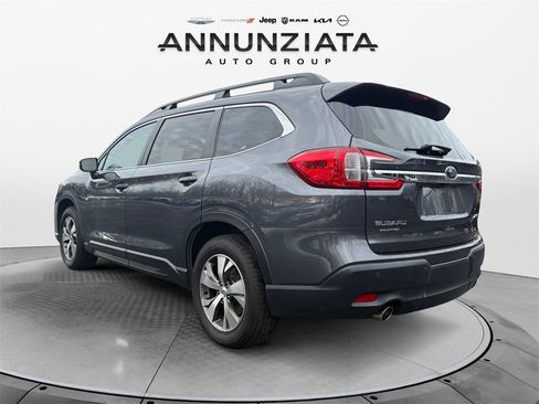Used 2023 Subaru Ascent Premium w/ Convenience Package image 3