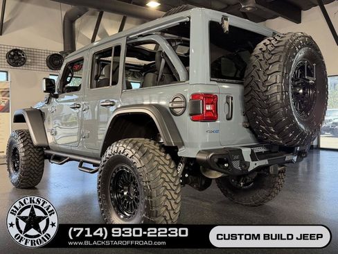 Used 2025 Jeep Wrangler Unlimited Rubicon 4xe w/ Safety Group AWD/4WD image 5