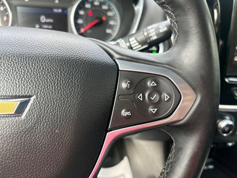 Used 2024 Chevrolet Traverse LT FWD image 25