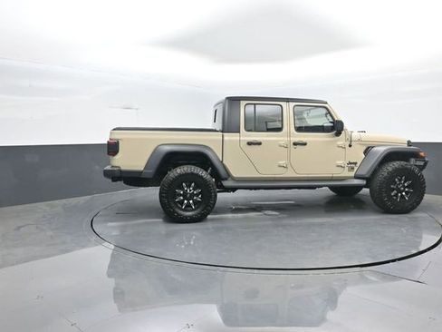 Used 2020 Jeep Gladiator Sport w/ Quick Order Package 24S AWD/4WD image 8
