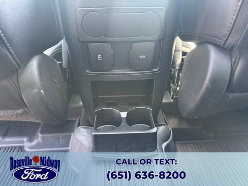 Used 2023 Ford Explorer XLT w/ Equipment Group 202A AWD/4WD image 31