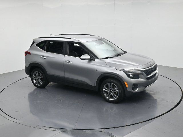 Used 2021 Kia Seltos S AWD/4WD image 41