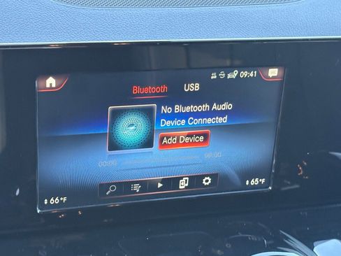 Used 2021 Mercedes-Benz GLB 250 image 22