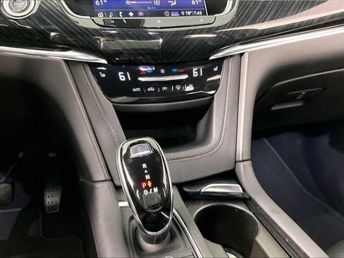 Used 2020 Cadillac XT6 Premium Luxury FWD image 7