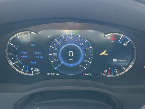 Used 2018 Cadillac Escalade ESV Platinum image 10