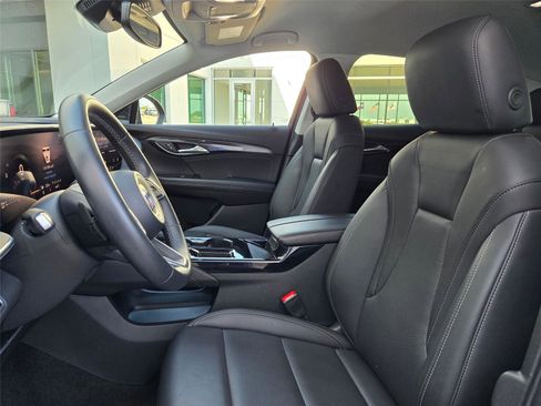 Used 2025 Buick Envision Preferred AWD/4WD image 28