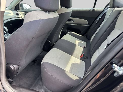 Used 2016 Chevrolet Cruze LS FWD image 9