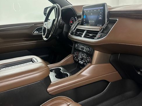 Used 2021 Chevrolet Tahoe High Country w/ Premium Package AWD/4WD image 43