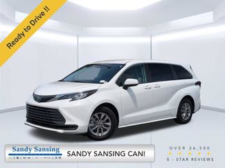 Used 2022 Toyota Sienna LE FWD video 1