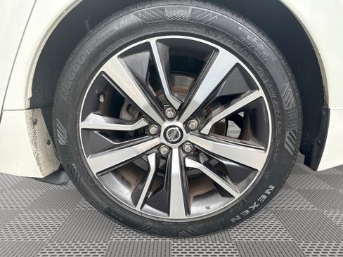 Used 2019 Nissan Maxima 3.5 SV w/ Floor Mat Group FWD image 27