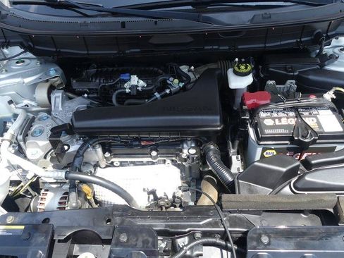 Used 2016 Nissan Rogue SV w/ SV Premium Package FWD image 40