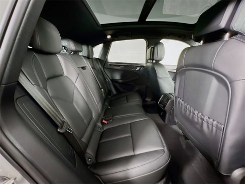 New 2026 Porsche Macan image 29
