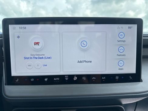 New 2025 Ford Maverick XLT w/ XLT Luxury Package image 10