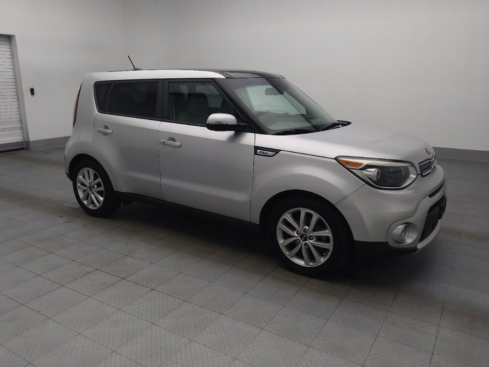 Used 2018 Kia Soul + w/ Primo Package FWD image 11