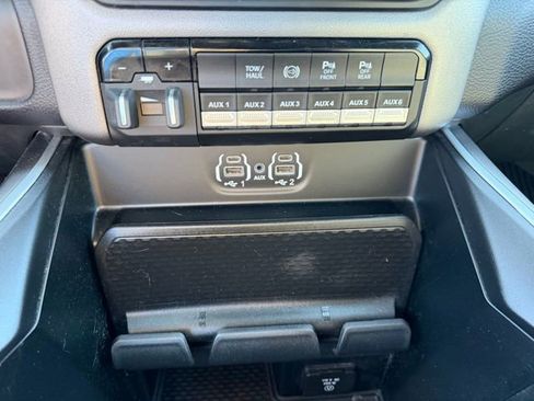 Used 2023 RAM 2500 Big Horn w/ Level 2 Equipment Group AWD/4WD image 28