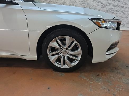 Used 2020 Honda Accord LX image 9